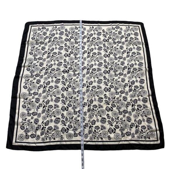 Vintage Avon Black & White Silky Vegan Floral Scarf - Picture 5 of 10